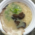 香港ラーメン凪豚王 × シンガポールけいすけ豚骨王